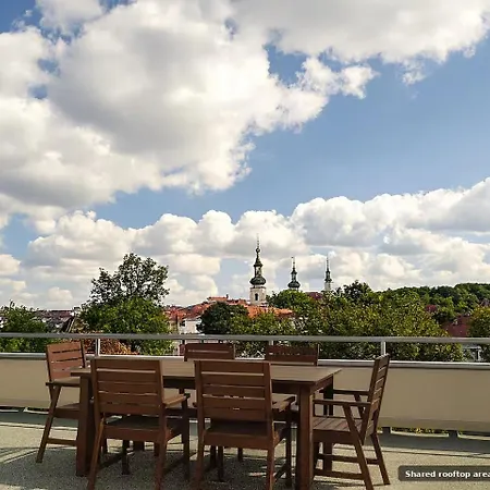 Maison Myslbekova, Castle District & Rooftop View